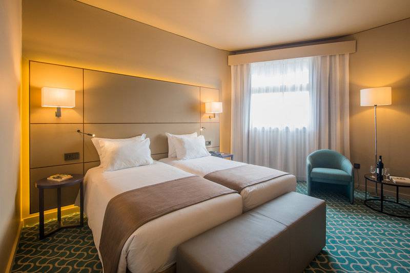 9_2652356_w 9_2652356_w