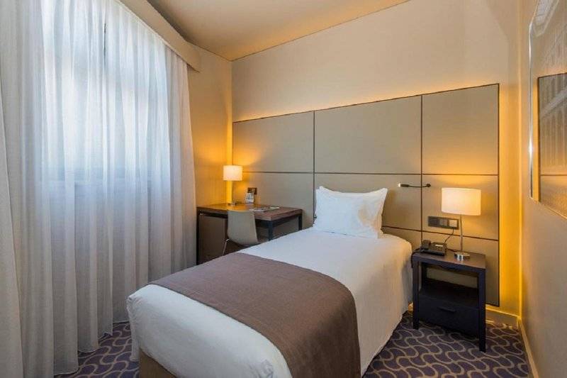 11_18960689_w 11_18960689_w