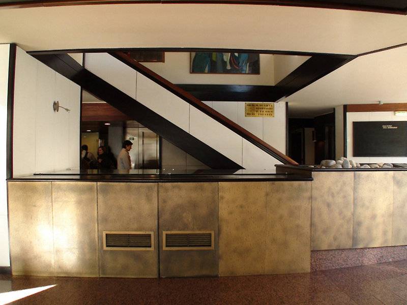 25_859168_l 25_859168_l