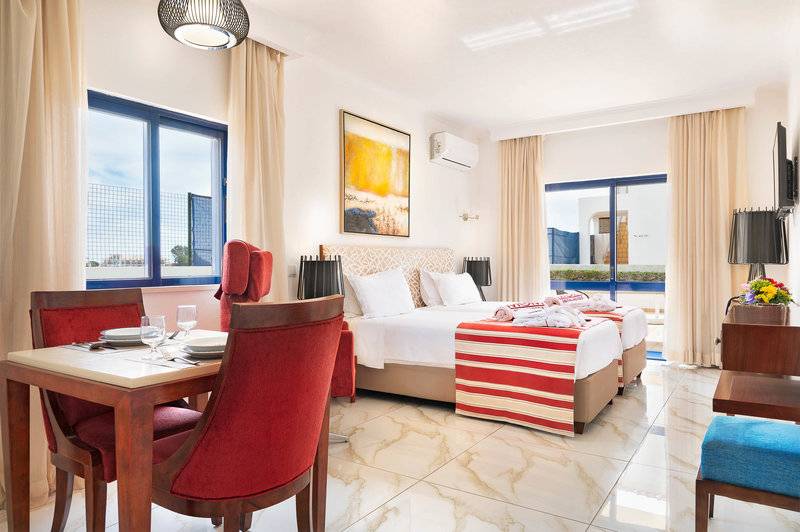 8_14609508_w 8_14609508_w