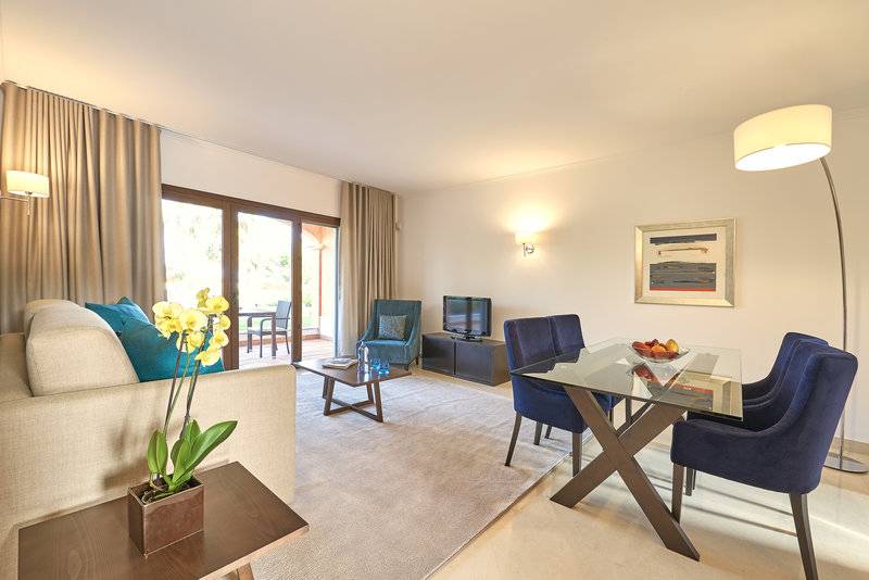 8_11666673_w 8_11666673_w