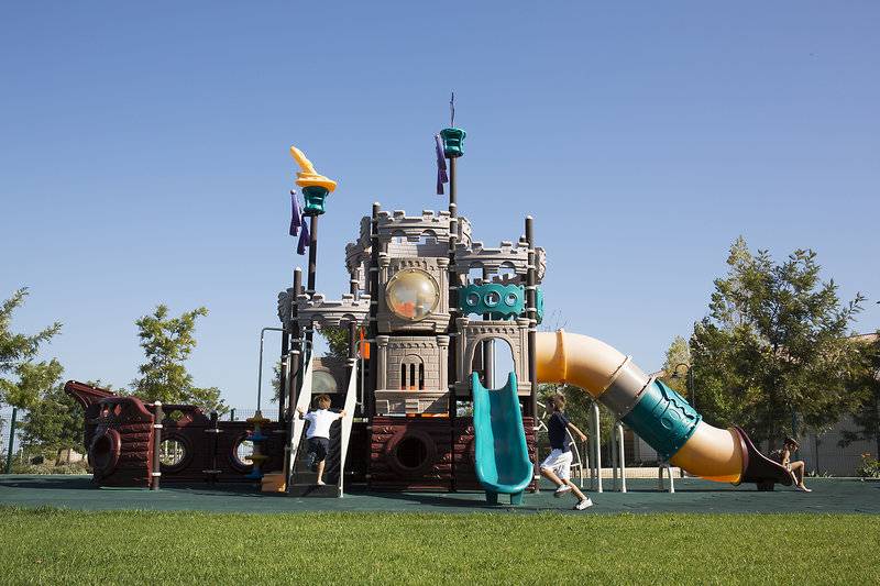 22_17415736_f 22_17415736_f