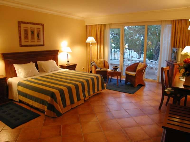 8_793780_w 8_793780_w