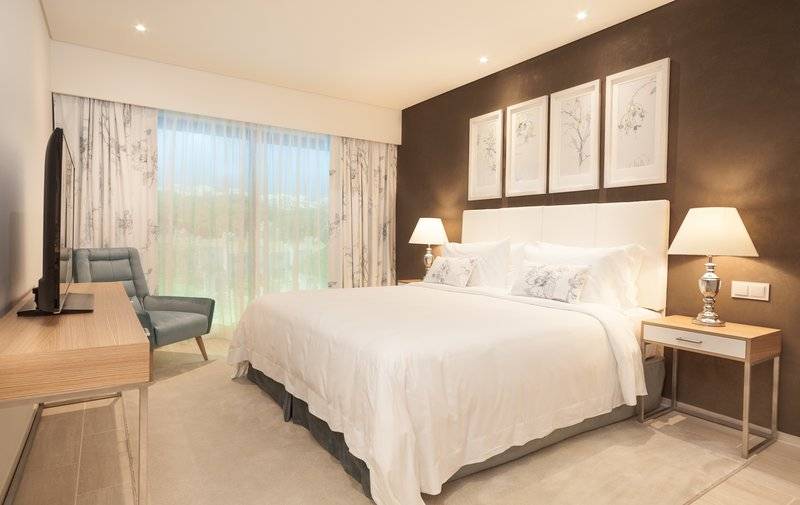 9_8787215_w 9_8787215_w