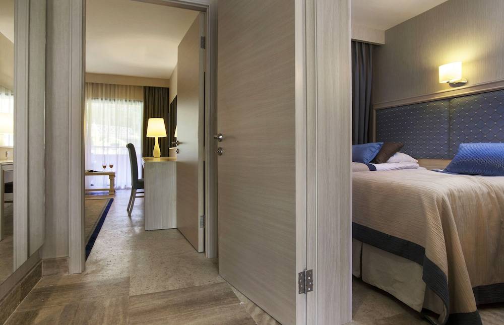 13_11293bd5_z 13_11293bd5_z