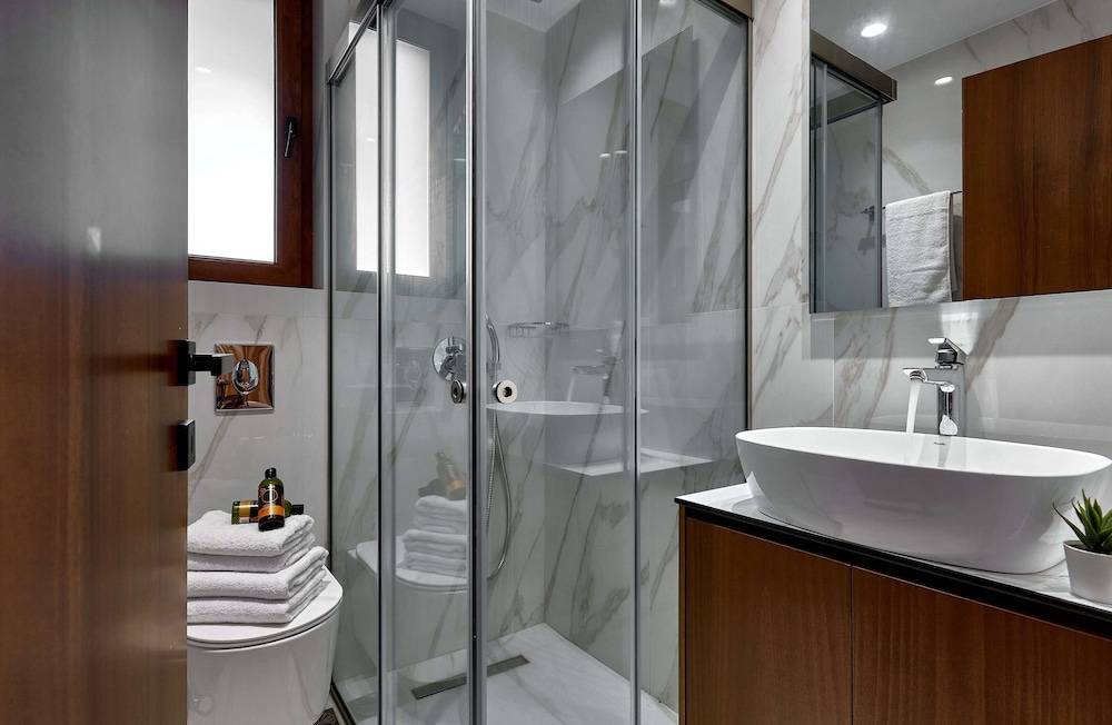 44_6bf5c3df_z 44_6bf5c3df_z
