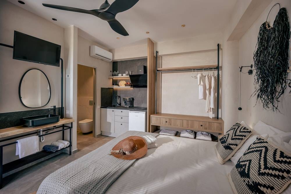 3_w6522h4341x0y0-29bed9ef_z