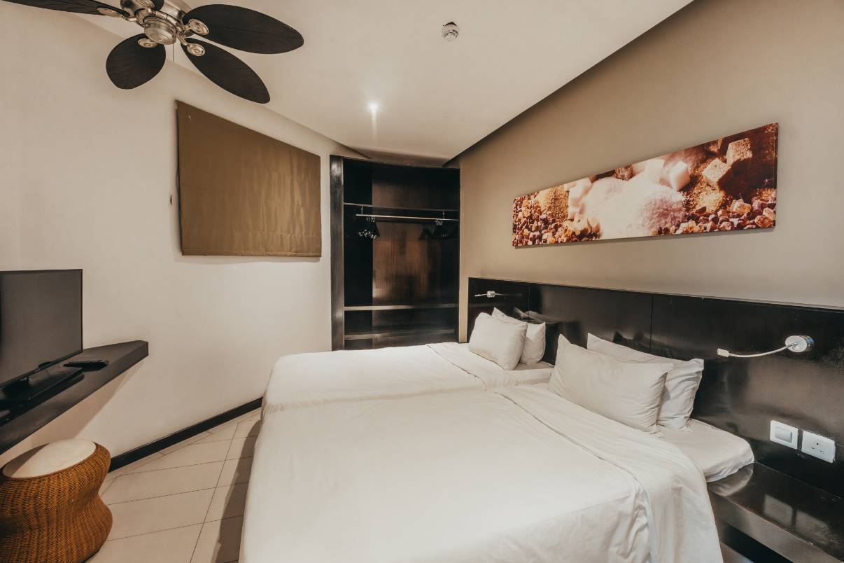3_CBR-Premium-Family-Room-2