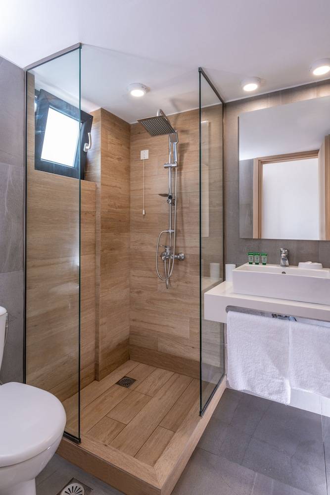 66_9beaa332_z
