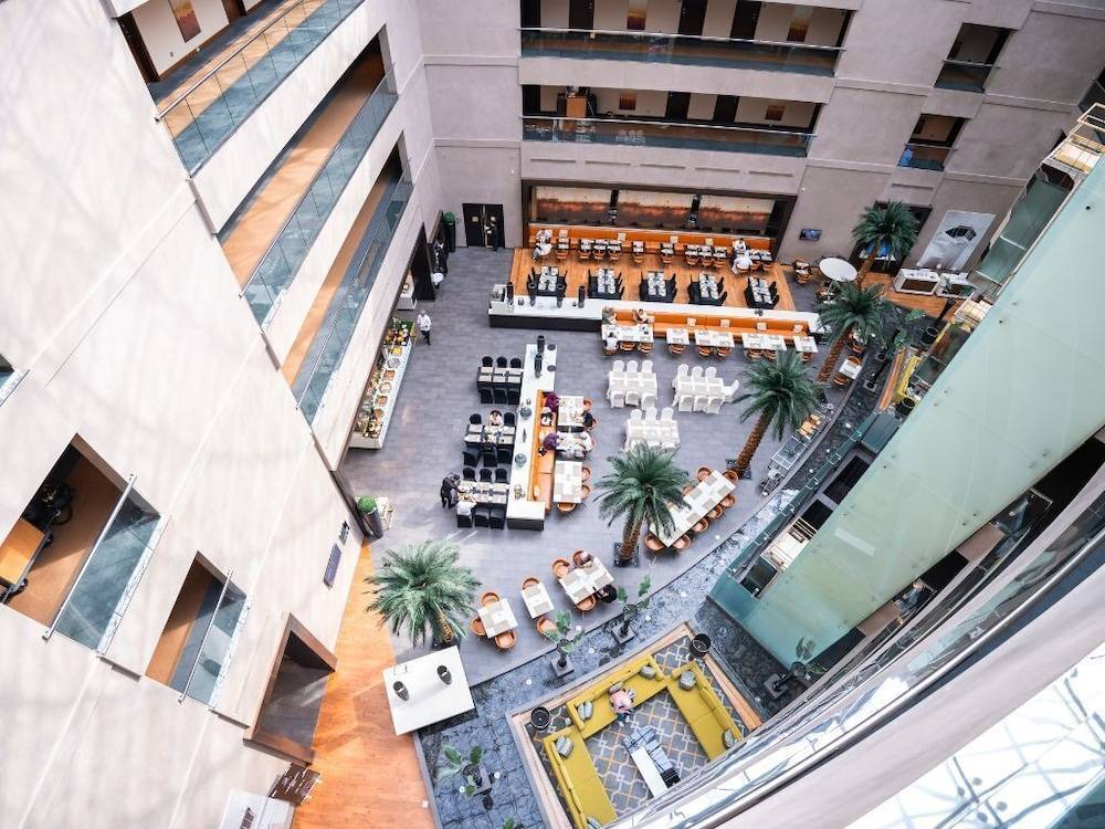 48_9ed86760_z