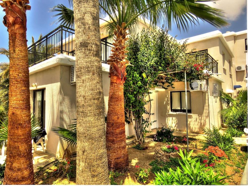 36_8635d8f1_z