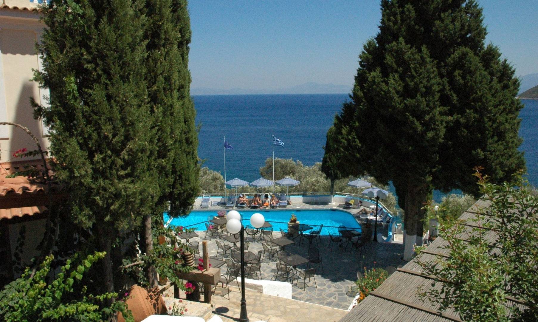 3_AMTSGR1XVS_626554