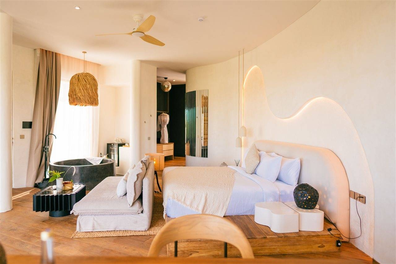39_61335812 39_61335812