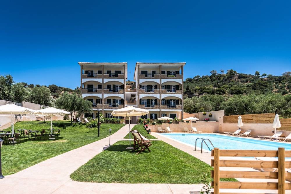 28_05931b8b_z 28_05931b8b_z