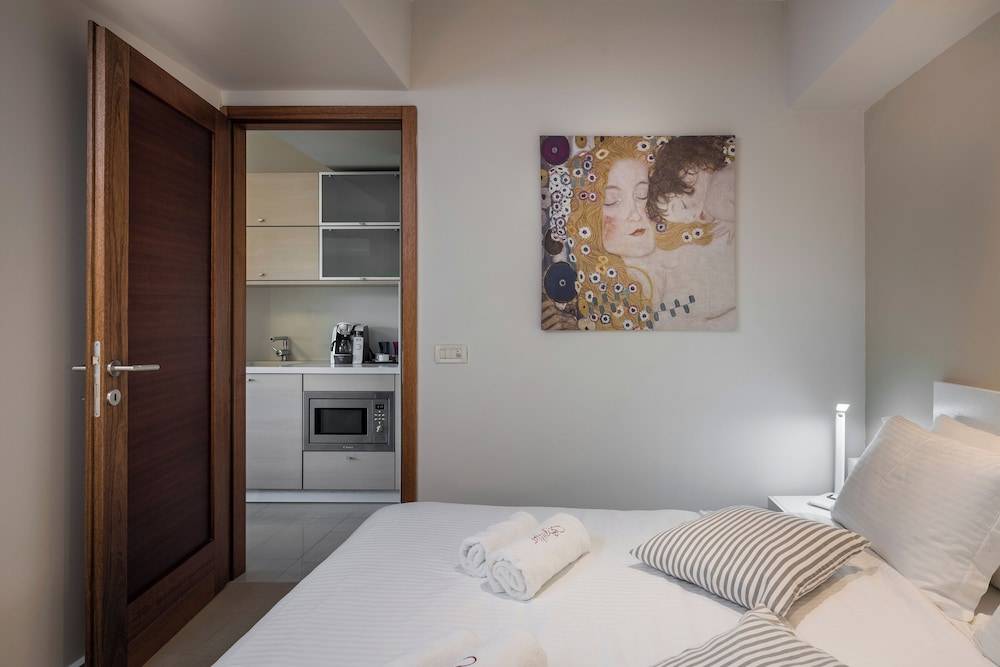 23_4dc7e996_z