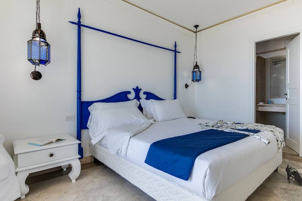 16_c896152a_z 16_c896152a_z