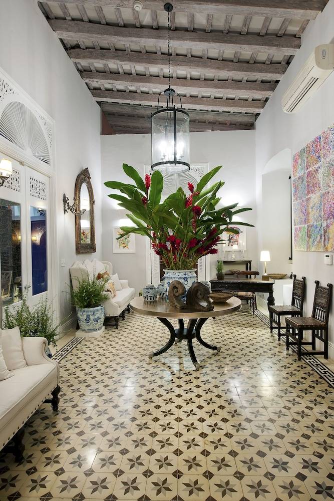 3_f9b876b9_z