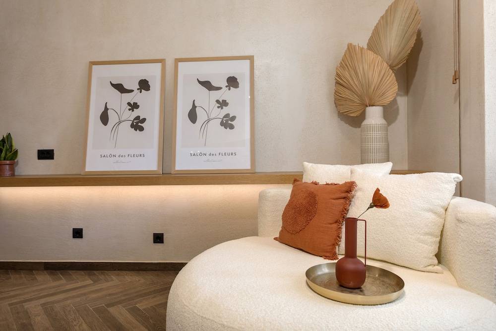 46_25568513_z