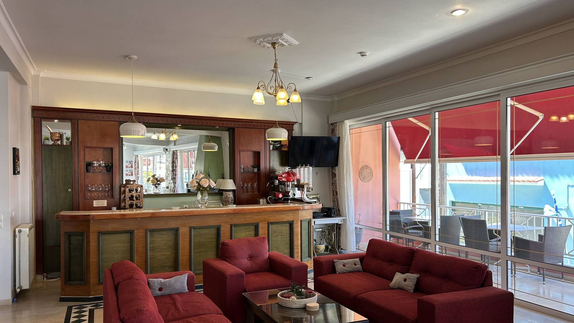 1_AGRKLX7LG8_1742714