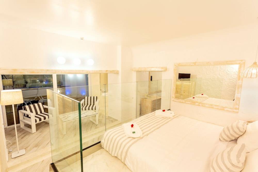 5_ece6e288_z
