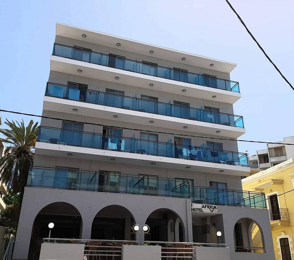 1_11fb6fa8_z