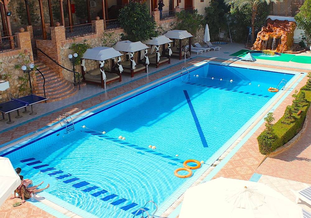1_209baa40_z