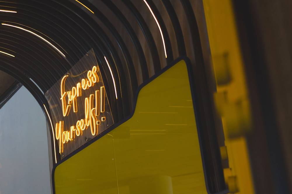 5_adeb21f7_z