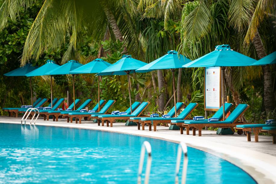 12_Dhoni_Bar_Pool_Area_(2)