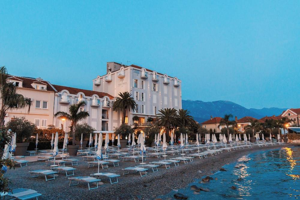 2_6210beaa_z