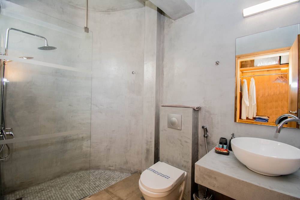 14_db48155a_z
