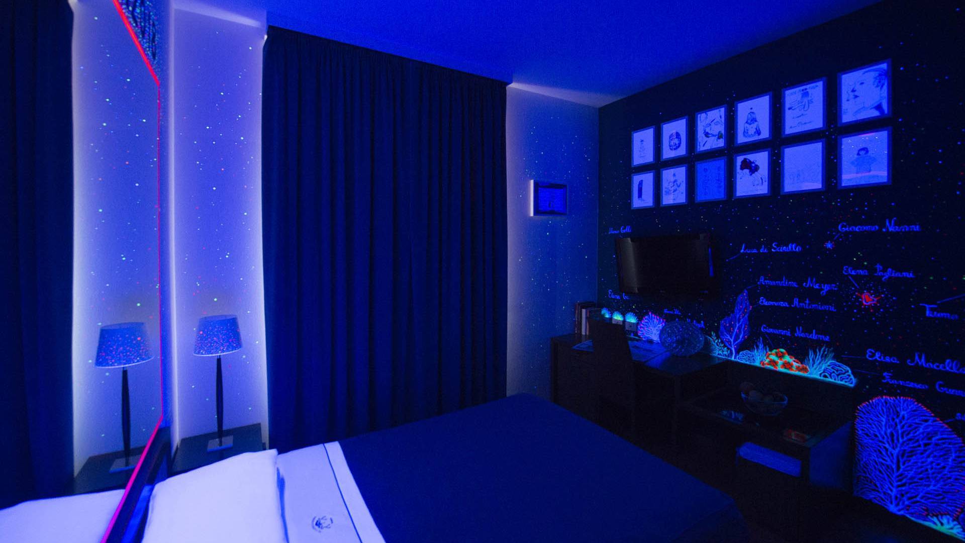 15_18196111