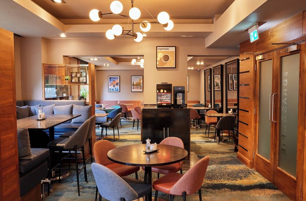 37_44565b9b_z 37_44565b9b_z