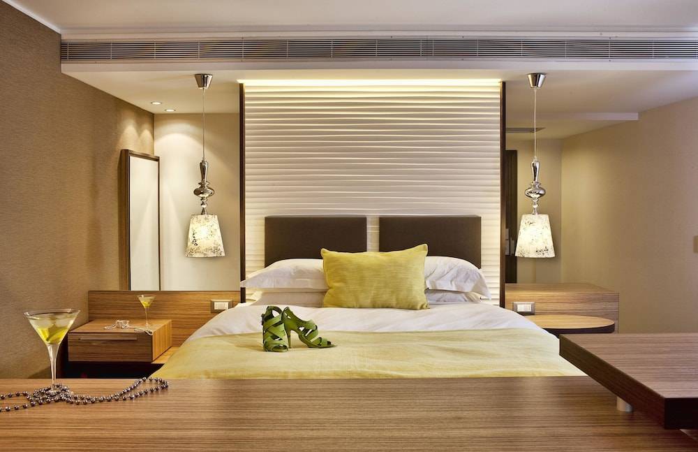 34_883cbd13_z 34_883cbd13_z