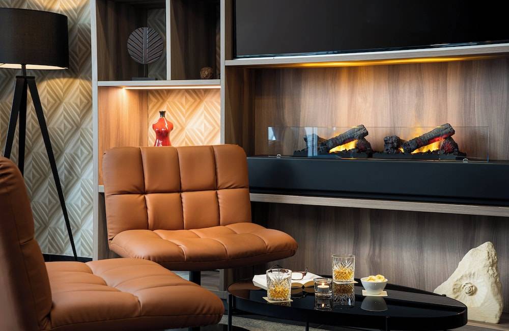 3_0caa6784_z