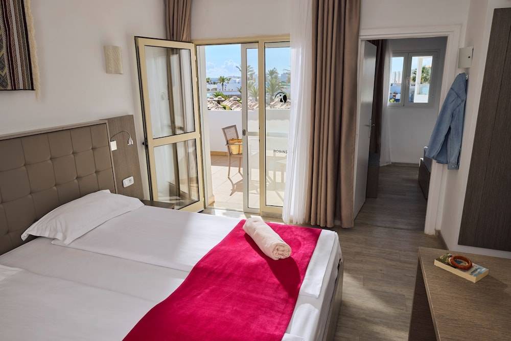 18_f1f65178_z 18_f1f65178_z