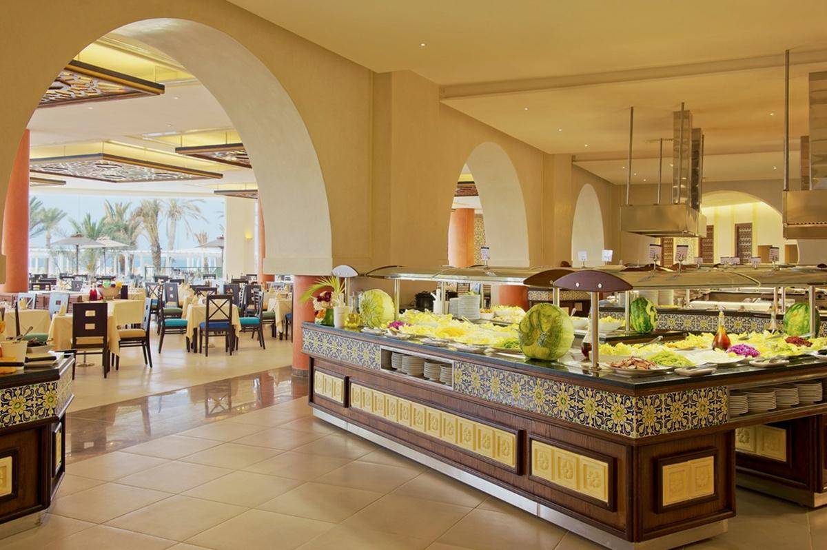 6_Main restaurant_buffet