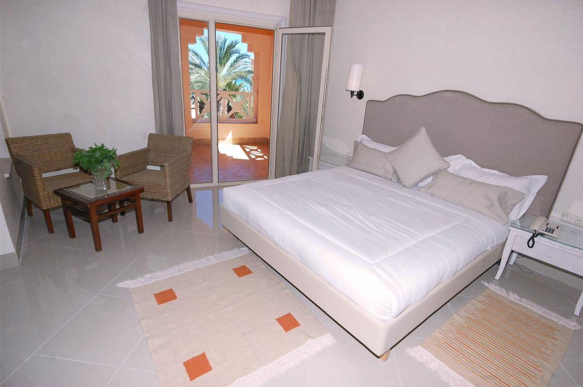 6_room