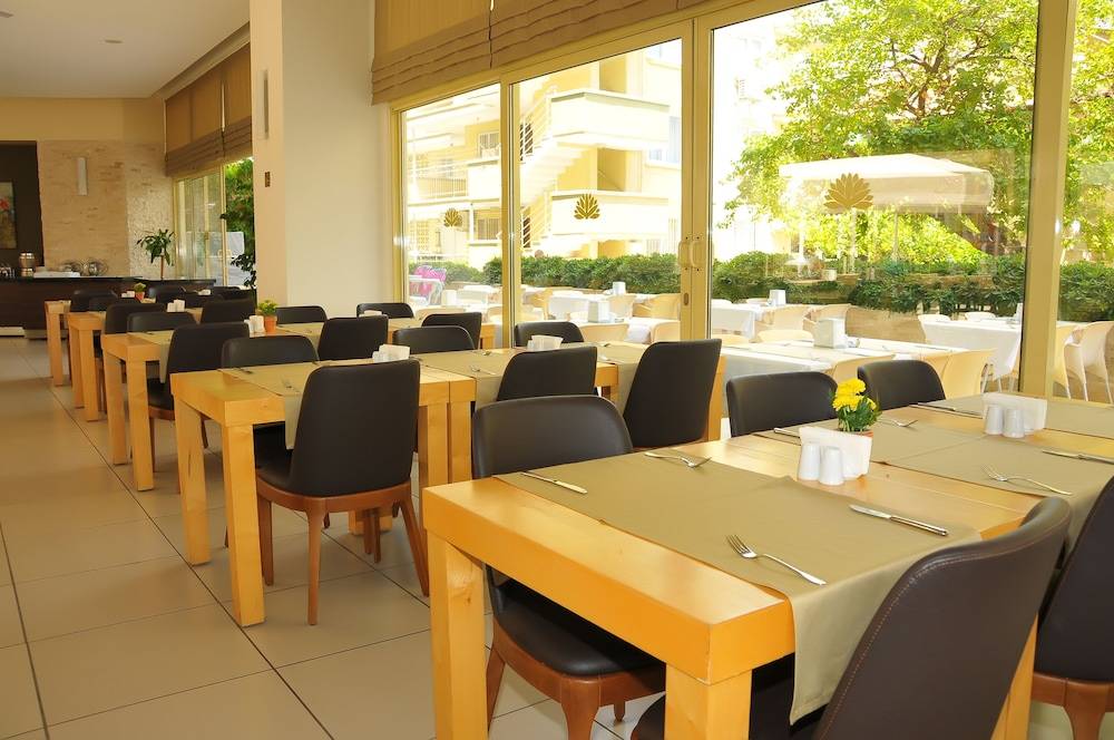 9_d5ab60ff_z