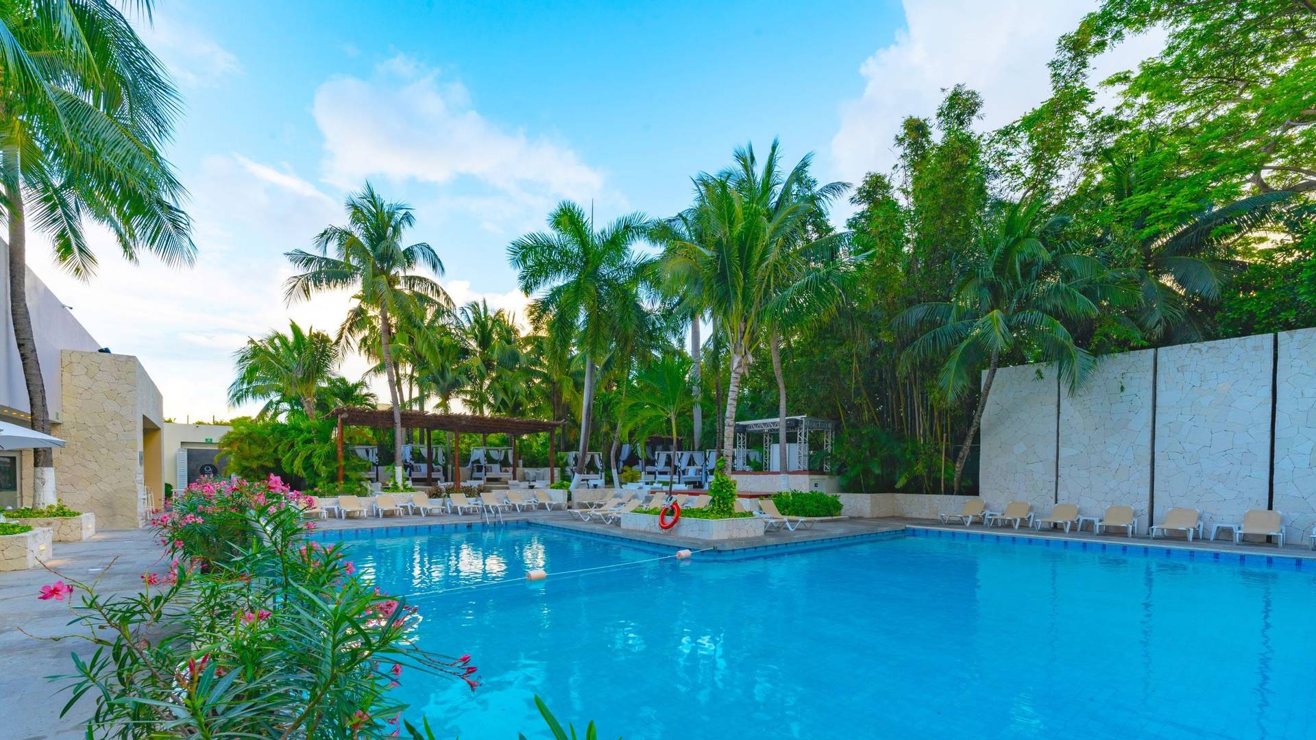 5_AMXCUNBH46_1604360