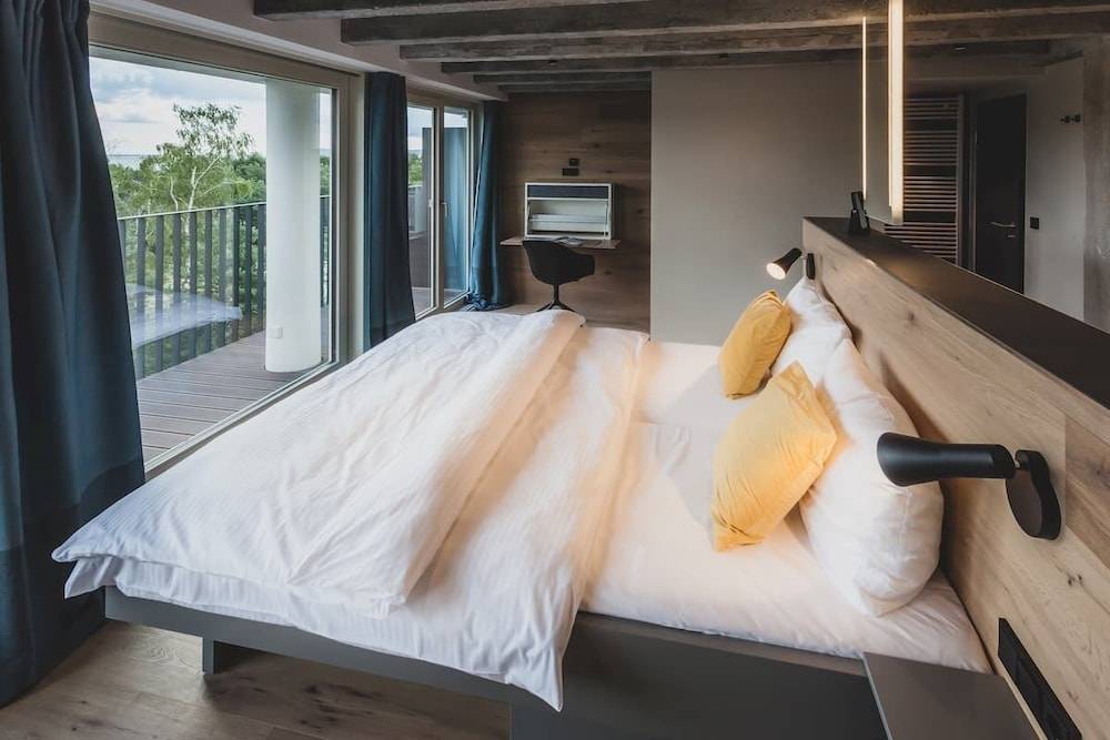 39_2b2ae77a_z 39_2b2ae77a_z