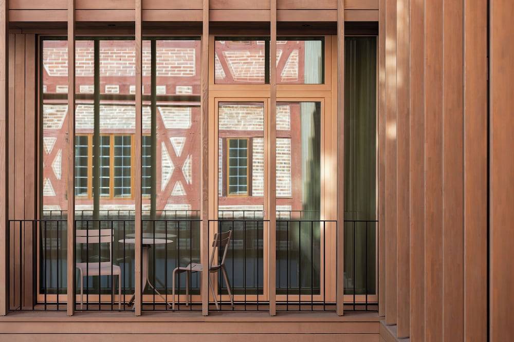 31_e22d9651_z 31_e22d9651_z