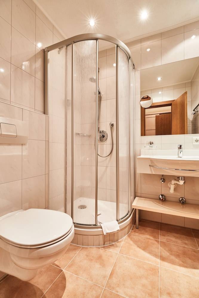 43_6428f893_z 43_6428f893_z