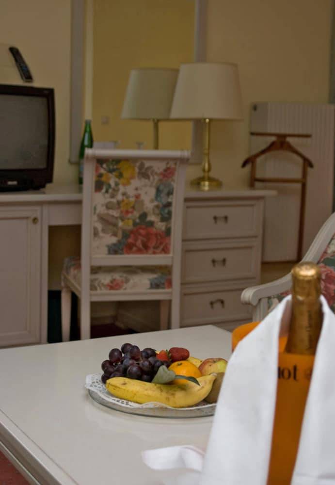 15_a0870bbc_z 15_a0870bbc_z