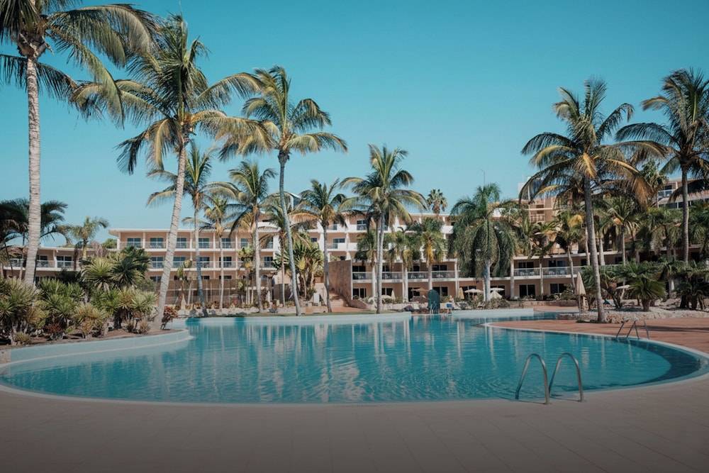 1_fec388f8_z