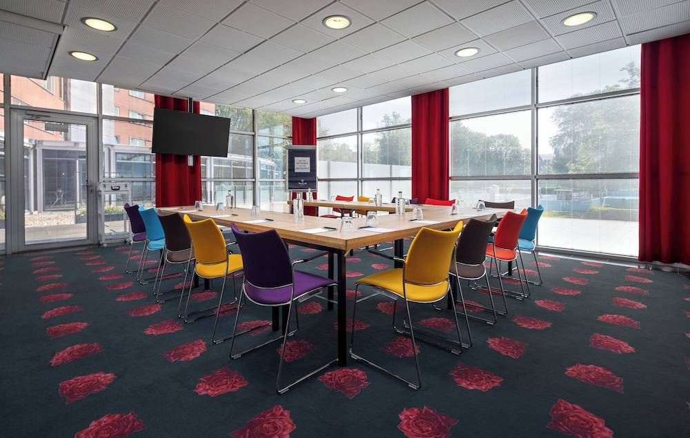 43_e8896a01_z 43_e8896a01_z