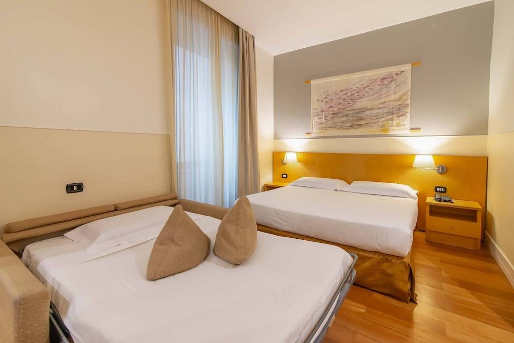 37_4a2d6939_z