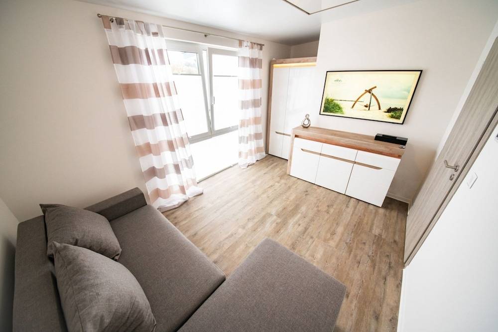 28_5dd947e5_z 28_5dd947e5_z
