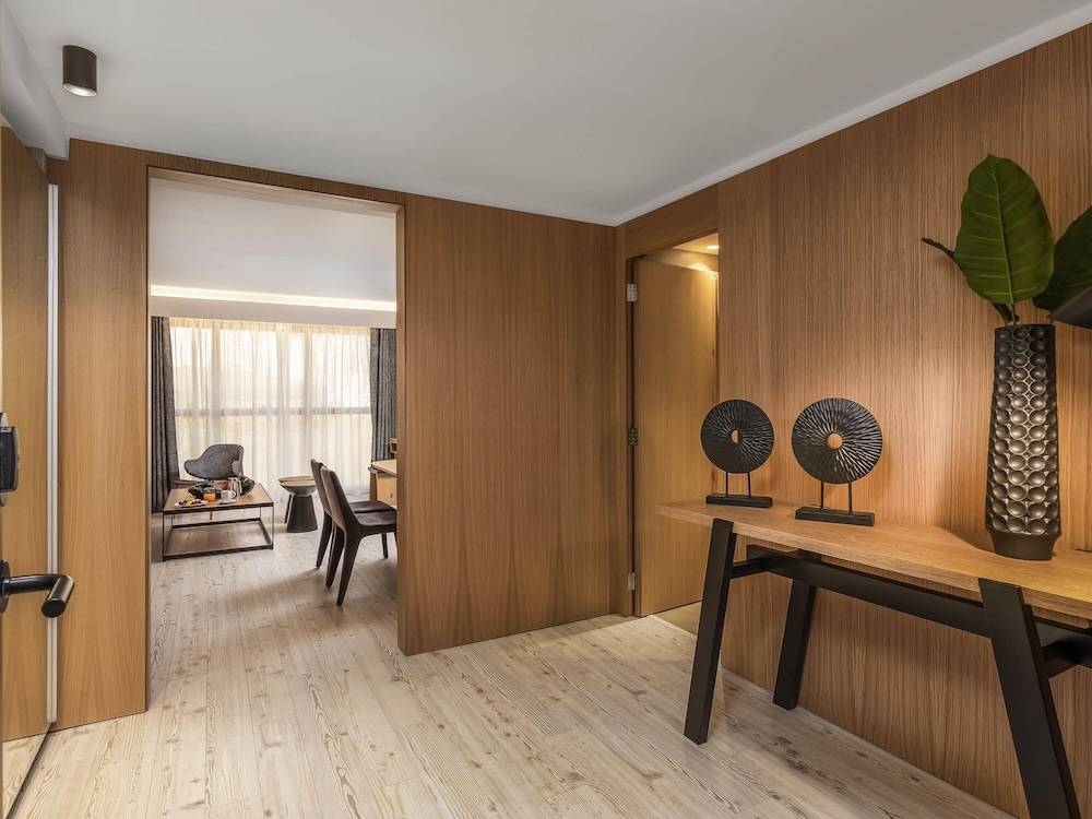 48_67afc697_z