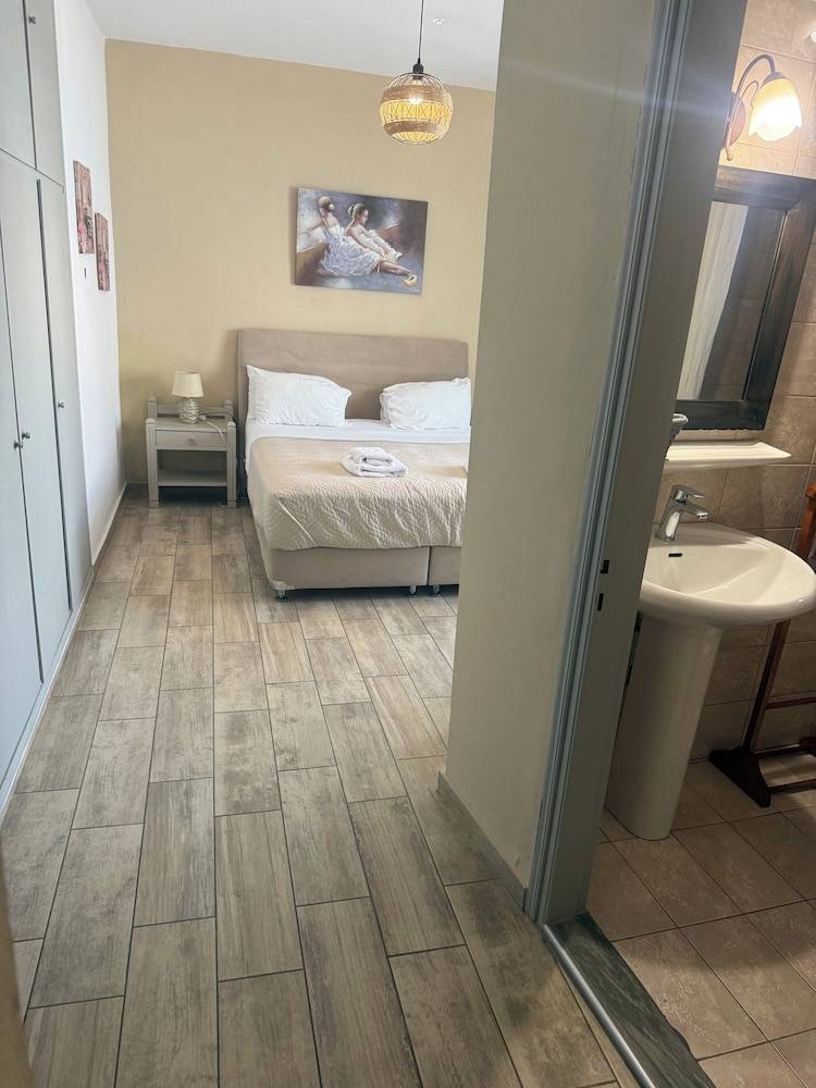 40_a3349c71_z