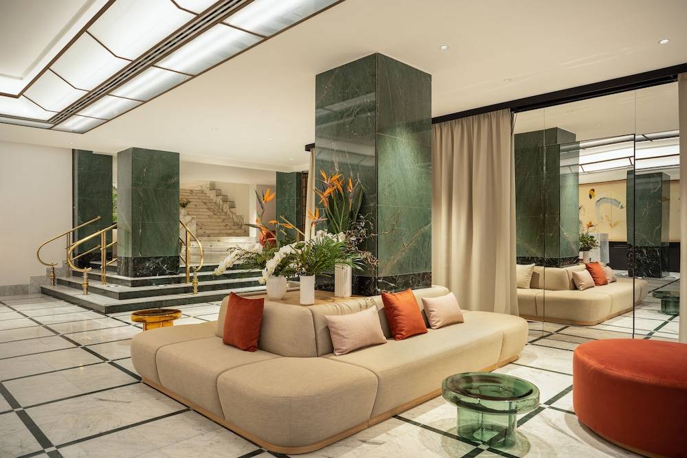 6_2bdc2d31_z